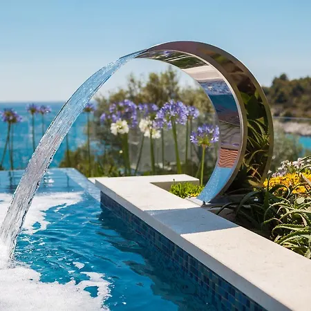 Argemonia טרוגיר