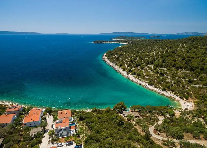 Argemonia וילה טרוגיר